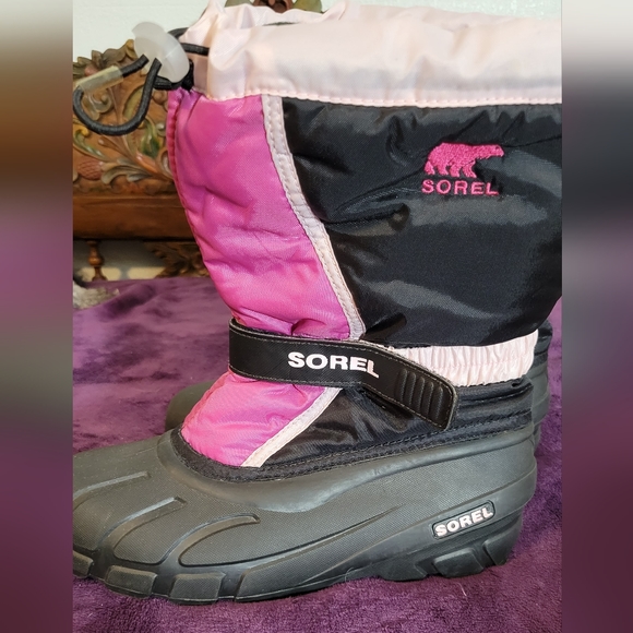 Snow Boots Womens - Picture 3 of 5